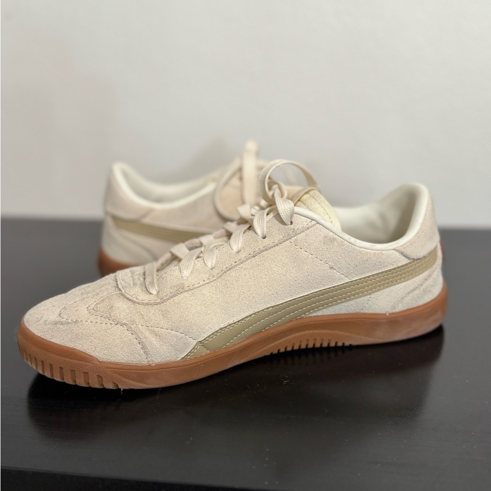 Puma Cream snd Gold Suede Sneakers - Picture 5 of 7